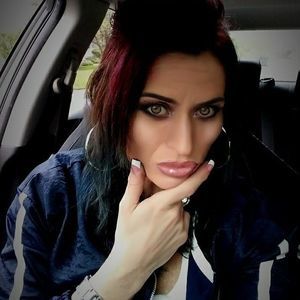 Meet your Posher, Marilyn